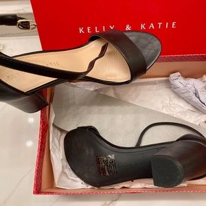 Dress shoes